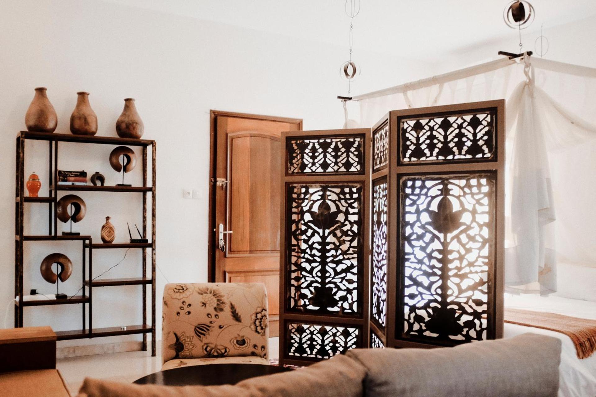 Loman Art Hotel Dakar Buitenkant foto