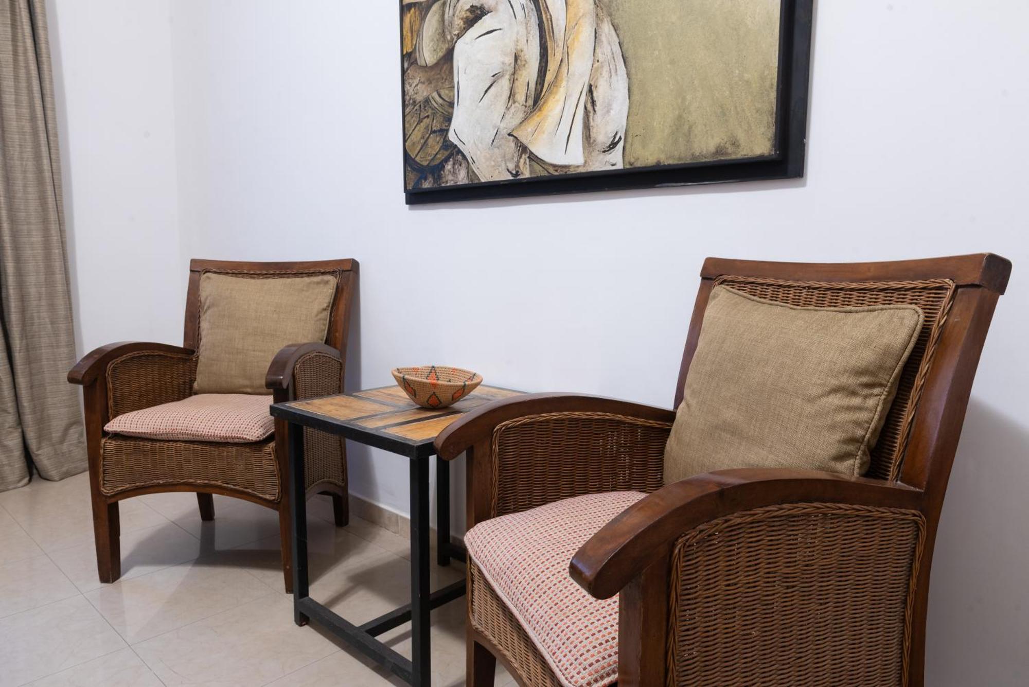 Loman Art Hotel Dakar Buitenkant foto
